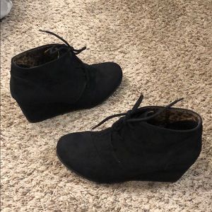 Black wedged booties